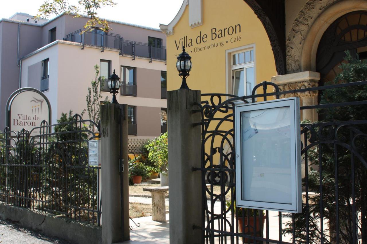 Villa De Baron Дрезден Екстериор снимка