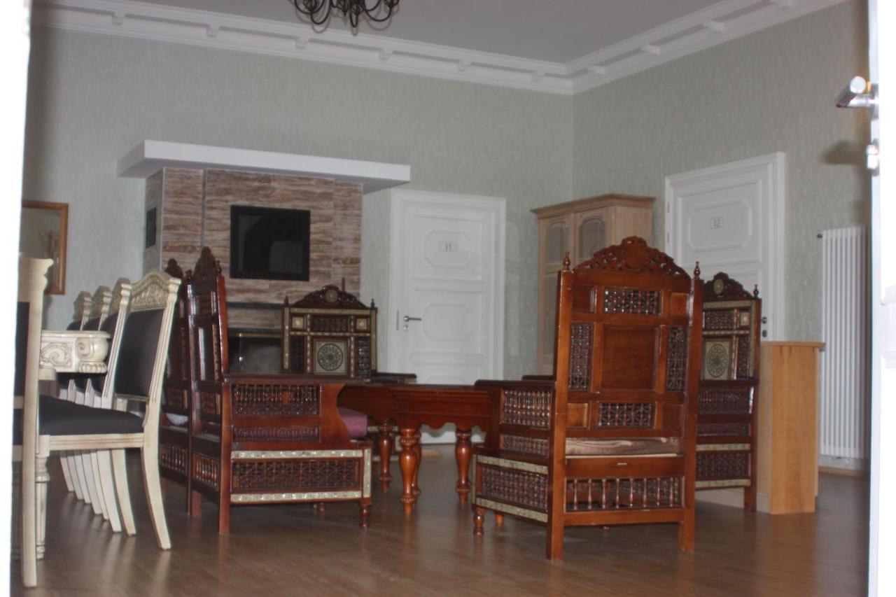 Villa De Baron Дрезден Екстериор снимка
